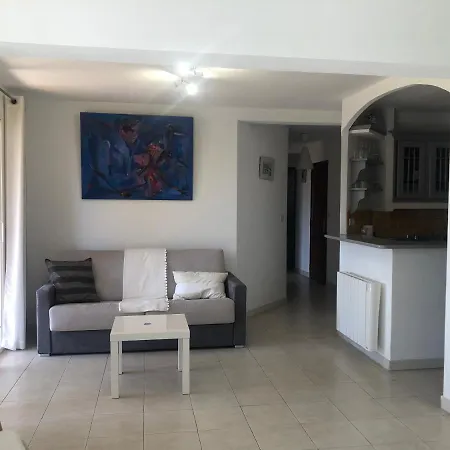 Appartement 60M2 - 2 Chambres A Une Minute Des Plages, Parking Prive Sausset-les-Pins Exterior photo
