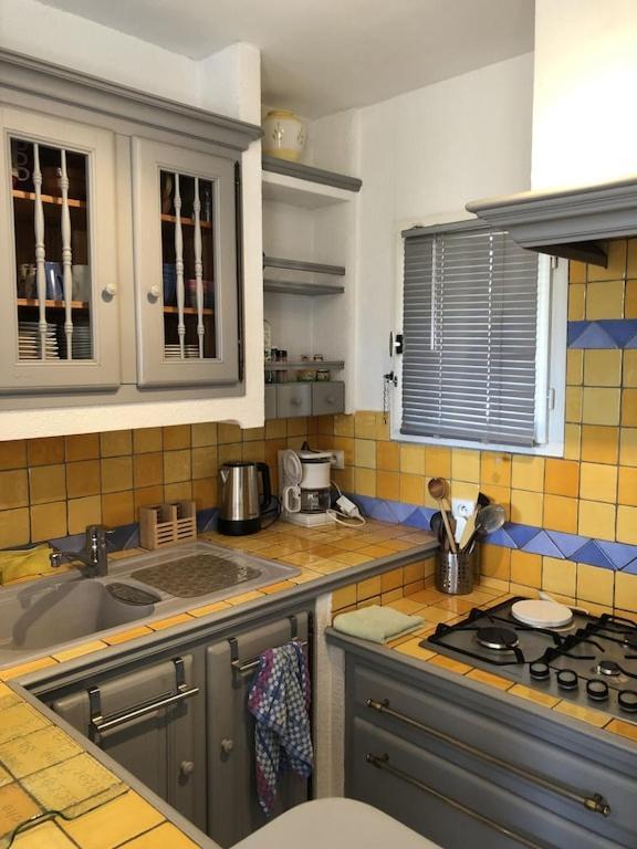 Apartment 60m2 - 2 A Minute Des Plages, Parking Prive Sausset-les-Pins