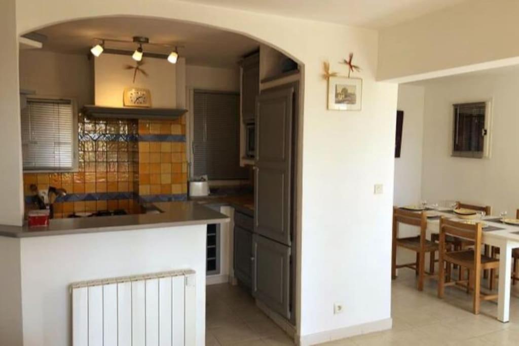 60m2 - 2 A Minute Des Plages, Parking Prive * Sausset-les-Pins